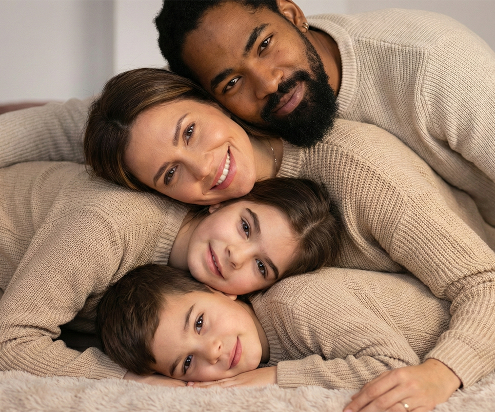 Mejores prompts para crear fotos familiares de 4 con Gemini