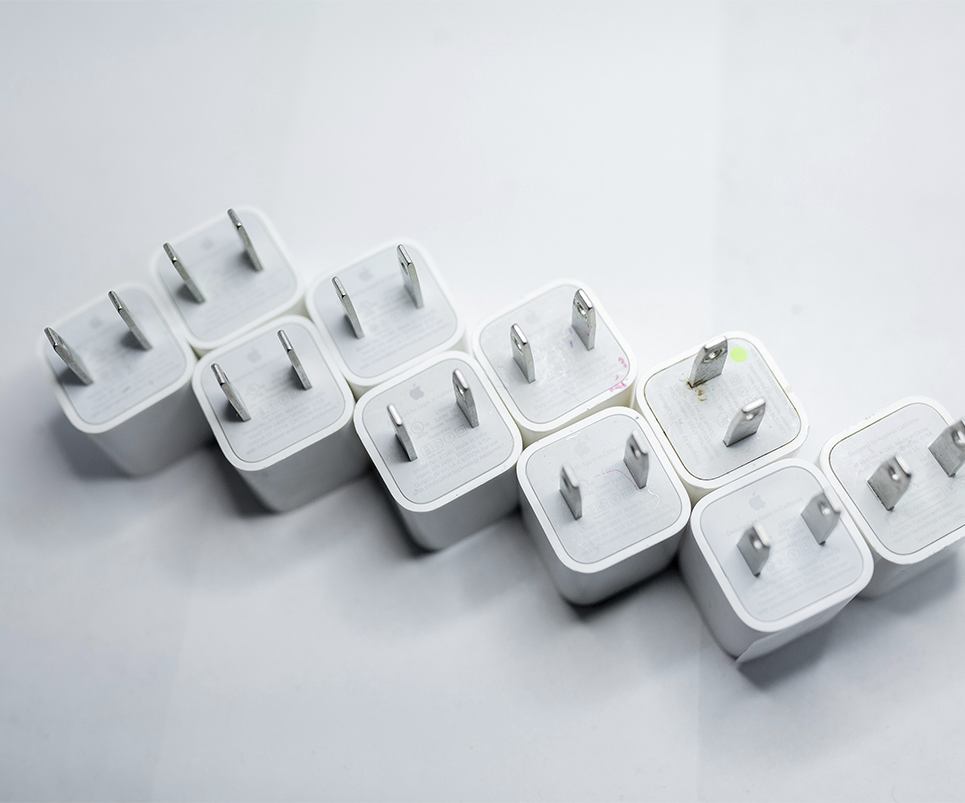 Cómo evitar que tu iPhone se caliente - Usa cargadores de calidad