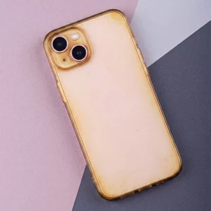 Por qué tu funda de iPhone se vuelve amarilla